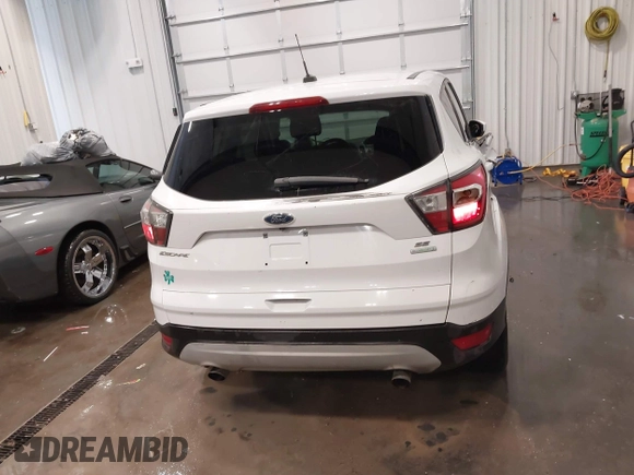 2017 Ford Escape SE with VIN 1FMCU0GD2HUA41059, listed as a IAAI auction lot 41785636 with 177,135 mi miles. Bid and sale history available at carsss.com. Image 15.