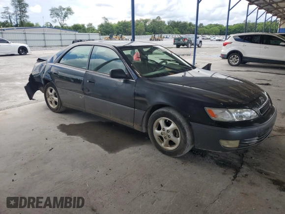1998 Lexus ES 300 z VIN JT8BF28G7W5048920, wystawiony jako Copart lot #56391015 z przebiegiem 234 109 mil mil oraz Nie do naprawy • Non repairable. Historia ofert i sprzedaży dostępna na DreamBid. Obrazek 4.