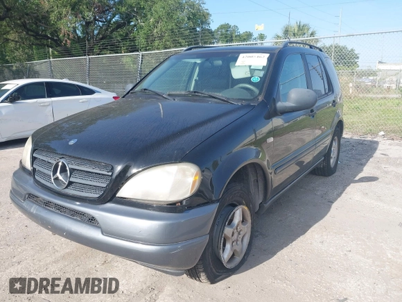 1999 Mercedes-Benz M 320/430/500 с VIN 4JGAB54E6XA143097, выставлен на аукционе IAAI как лот 42005462 с пробегом 194 260 миль миль и . История ставок и продаж доступна на DreamBid. Изображение 2.