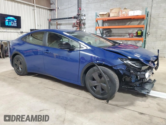 2023 Toyota Prius LE z VIN JTDACAAUXP3010661, wystawiony jako Copart lot #57996225 z przebiegiem 31 166 mil mil oraz Czysty tytuł • Clean title. Historia ofert i sprzedaży dostępna na DreamBid. Obrazek 4.