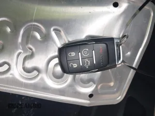 2020 Ram 2500 Laramie z VIN 3C6UR5FL6LG284652, wystawiony jako IAAI lot #41536970 z przebiegiem 92 566 mil mil oraz . Historia ofert i sprzedaży dostępna na DreamBid. Obrazek 11.
