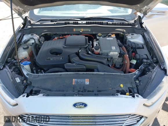 2016 Ford Fusion Energi SE Luxury with VIN 3FA6P0PU8GR273122, listed as a IAAI auction lot 42062083 with 166,318 mi miles. Bid and sale history available at carsss.com. Image 10.