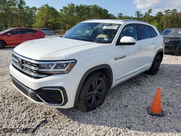 2021 Volkswagen Atlas Cross Sport 3.6L V6 SE w/Technology R-Line with VIN 1V2RE2CA1MC216029, listed as a Copart auction lot 80369864 with 67,319 mi miles and Salvage Title. Bid and sale history available at carsss.com. Image 1.