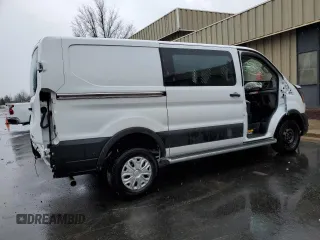 2024 Ford Transit Cargo with VIN 1FTBR1Y89RKA33854, listed as a Copart auction lot 50017425 with 10,491 mi miles and Clean Title. Bid and sale history available at DreamBid. Image 3.