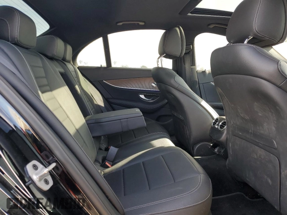 2021 Mercedes-Benz E-Class E 350 with VIN W1KZF8EB5MA896252, listed as a Copart auction lot 49692455 with 26,760 mi miles and Salvage Title. Bid and sale history available at carsss.com. Image 10.