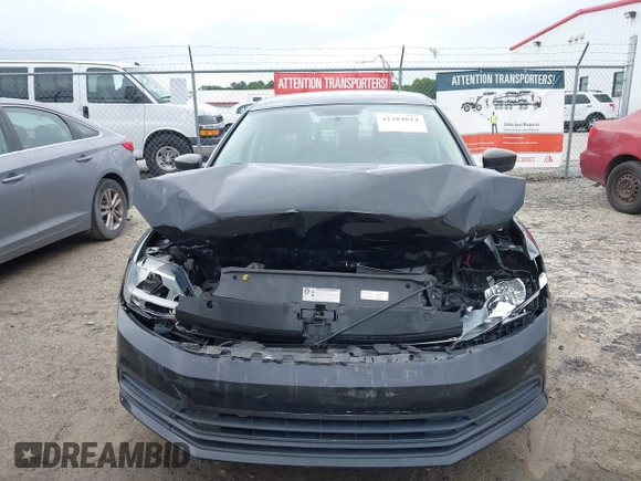 2015 Volkswagen Jetta S with VIN 3VW2K7AJ3FM277070, listed as a IAAI auction lot 42384814 with 122,107 mi miles and . Bid and sale history available at DreamBid. Image 6.