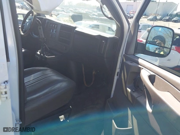 2014 Chevrolet Express Cargo Van with VIN 1GCSGAFX6E1196185, listed as a IAAI auction lot 41710727 with 178,167 mi miles. Bid and sale history available at carsss.com. Image 5.