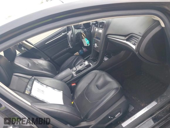 2020 Ford Fusion Titanium with VIN 3FA6P0K94LR117138, listed as a IAAI auction lot 42345819 with 88,117 mi miles and . Bid and sale history available at DreamBid. Image 5.