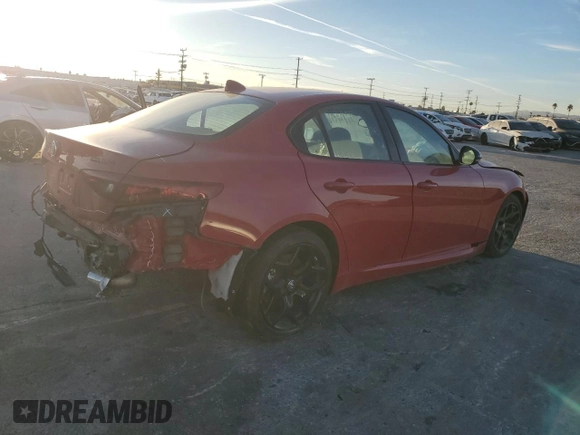 2021 Alfa Romeo Giulia with VIN ZARFAMAN9M7638923, listed as a Copart auction lot 42589685 with 16,446 mi miles and Clean title. Bid and sale history available at DreamBid. Image 3.