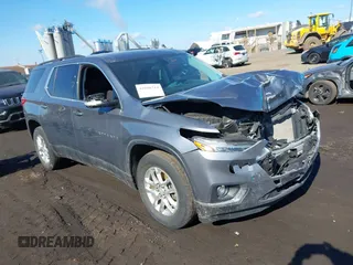 2020 Chevrolet Traverse LT Cloth with VIN 1GNEVGKW7LJ225765, listed as a IAAI auction lot 41608714 with 45,410 mi miles. Bid and sale history available at carsss.com. Image 1.