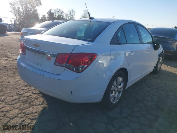 2013 Chevrolet Cruze LS with VIN 1G1PA5SG1D7252963, listed as a IAAI auction lot 41678640 with 139,564 mi miles. Bid and sale history available at carsss.com. Image 4.