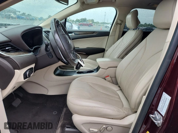 2017 Lincoln MKC Reserve with VIN 5LMCJ3C9XHUL70357, listed as a Copart auction lot 59607505 with 74,500 mi miles and Salvage title. Bid and sale history available at DreamBid. Image 7.