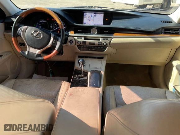 2013 Lexus ES 300h with VIN JTHBW1GGXD2031734, listed as a Copart auction lot 49254805 with 230,928 mi miles and Clean title. Bid and sale history available at DreamBid. Image 9.