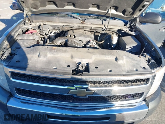 2011 Chevrolet Silverado 1500 LT with VIN 1GCRKSE05BZ382787, listed as a IAAI auction lot 41421158 with 140,145 mi miles and . Bid and sale history available at DreamBid. Image 10.