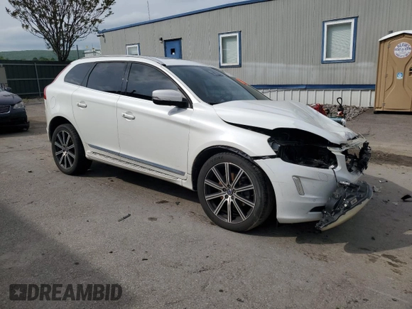 2015 Volvo XC60 T6 Platinum с VIN YV4902RM5F2701166, выставлен на аукционе Copart как лот 57146735 с пробегом 156 235 миль миль и Списание • Salvage title. История ставок и продаж доступна на DreamBid. Изображение 4.