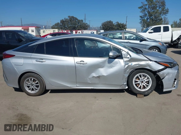 2017 Toyota Prius Plus with VIN JTDKARFP6H3021962, listed as a IAAI auction lot 42235283 with 168,233 mi miles and . Bid and sale history available at DreamBid. Image 13.