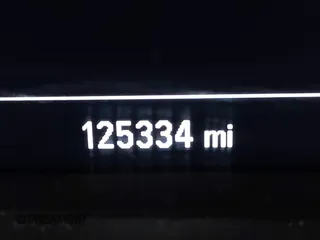 2019 GMC Acadia SLE z VIN 1GKKNRLSXKZ286373, wystawiony jako IAAI lot #41910362 z przebiegiem 129 122 mil mil oraz . Historia ofert i sprzedaży dostępna na DreamBid. Obrazek 15.