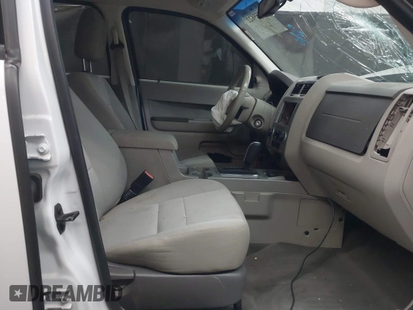 2011 Ford Escape Hybrid с VIN 1FMCU5K36BKC53834, выставлен на аукционе IAAI как лот 42255622 с пробегом 90 271 миль миль и . История ставок и продаж доступна на DreamBid. Изображение 5.
