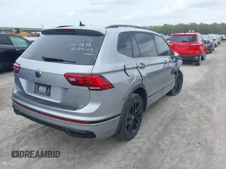 2022 Volkswagen Tiguan SE R-Line Black с VIN 3VVCB7AX1NM065960, выставлен на аукционе IAAI как лот 42149626 с пробегом 71 698 миль миль и . История ставок и продаж доступна на DreamBid. Изображение 4.