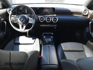 2020 Mercedes-Benz CLA 250 z VIN WDD5J4GB9LN034131, wystawiony jako Copart lot #50998265 z przebiegiem 92 658 mil mil oraz Szkoda całkowita • Salvage title. Historia ofert i sprzedaży dostępna na DreamBid. Obrazek 8.