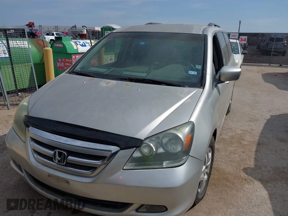 2005 Honda Odyssey EX with VIN 5FNRL38415B039809, listed as a IAAI auction lot 41884459 with 231,258 mi miles. Bid and sale history available at carsss.com. Image 6.