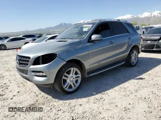 2015 Mercedes-Benz M 350 z VIN 4JGDA5HB0FA538620, wystawiony jako Copart lot #53902995 z przebiegiem 124 430 mil mil oraz Szkoda całkowita • Salvage title. Historia ofert i sprzedaży dostępna na DreamBid. Obrazek 1.
