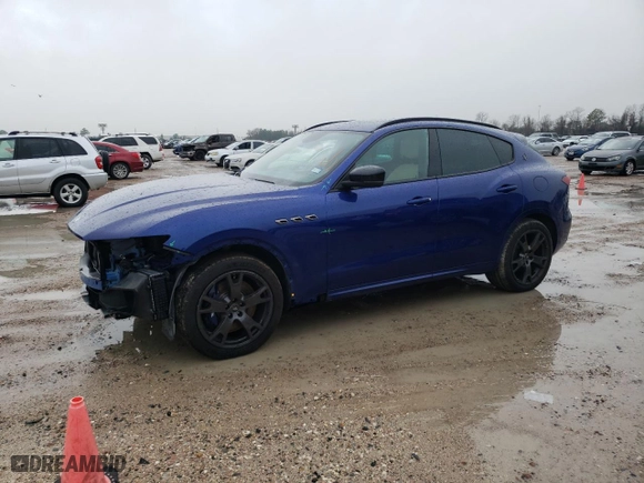 2021 Maserati Levante S with VIN ZN661YUA1MX363105, listed as a Copart auction lot 39611944 with 37,879 mi miles. Bid and sale history available at carsss.com. Image 1.