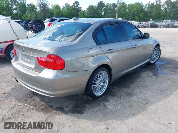 2011 BMW 3 Series 328i xDrive with VIN WBAPK7C5XBF087847, listed as a IAAI auction lot 42178023 with 90,571 mi miles and . Bid and sale history available at DreamBid. Image 4.