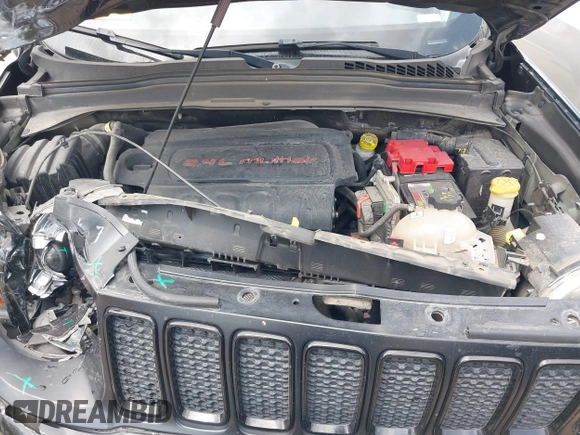 2019 Jeep Renegade Latitude z VIN ZACNJABB4KPK48494, wystawiony jako IAAI lot #42194525 z przebiegiem 76 134 mil mil oraz . Historia ofert i sprzedaży dostępna na DreamBid. Obrazek 10.