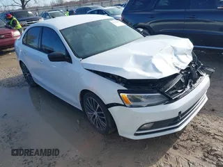 2015 Volkswagen Jetta SE с VIN 3VWD17AJ5FM417387, выставлен на аукционе IAAI как лот 41844455 с пробегом 106 939 миль миль и . История ставок и продаж доступна на DreamBid. Изображение 1.