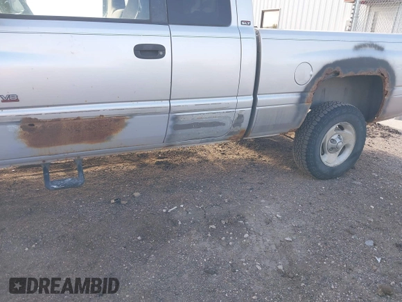 2001 Dodge 1500 with VIN 3B7HF13ZX1M530895, listed as a IAAI auction lot 42350454 with 190,897 mi miles and . Bid and sale history available at DreamBid. Image 6.
