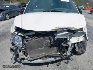 2001 Dodge Caravan ES with VIN 2B4GP54L11R322680, listed as a IAAI auction lot 42027676 with 178,265 mi miles. Bid and sale history available at carsss.com. Image 12.