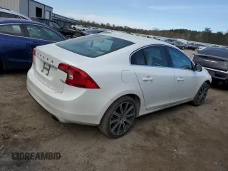 2015 Volvo S60 T6 Drive-E with VIN YV149MFK8F1345555, listed as a Copart auction lot 44394993 with 109,255 mi miles. Bid and sale history available at carsss.com. Image 3.