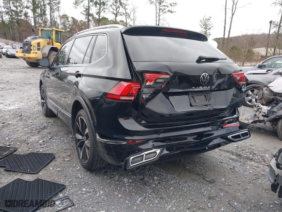 2022 Volkswagen Tiguan SEL R-Line with VIN 3VV4B7AX0NM177167, listed as a IAAI auction lot 41244023 with 16,312 mi miles. Bid and sale history available at carsss.com. Image 3.