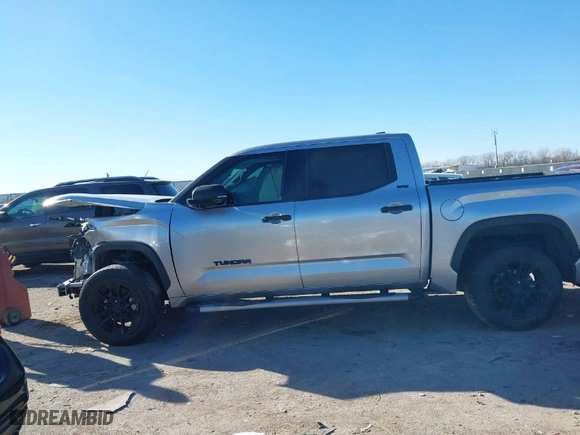 2023 Toyota Tundra 4WD SR5 with VIN 5TFLA5DB0PX096118, listed as a IAAI auction lot 41213391 with 40,772 mi miles. Bid and sale history available at carsss.com. Image 14.