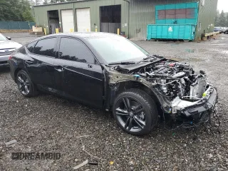 2024 Acura Integra w/A-Spec Technology Package with VIN 19UDE4H61RA019538, listed as a Copart auction lot 67418324 with 2,676 mi miles and Salvage Title. Bid and sale history available at carsss.com. Image 4.
