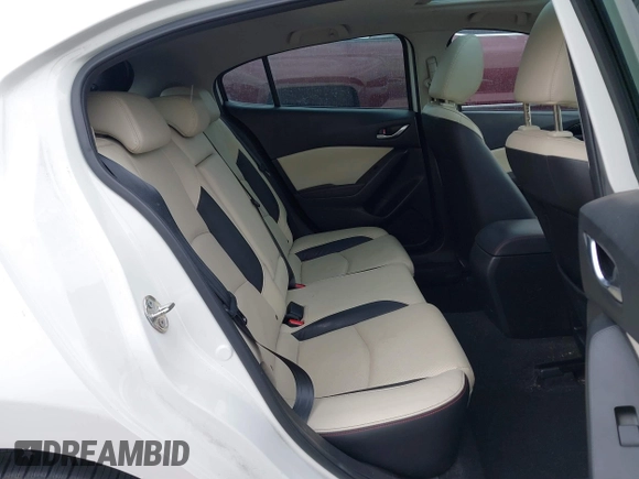2016 Mazda 3 S Grand Touring z VIN JM1BM1N36G1344247, wystawiony jako IAAI lot #41382859 z przebiegiem 40 710 mil mil oraz . Historia ofert i sprzedaży dostępna na DreamBid. Obrazek 8.