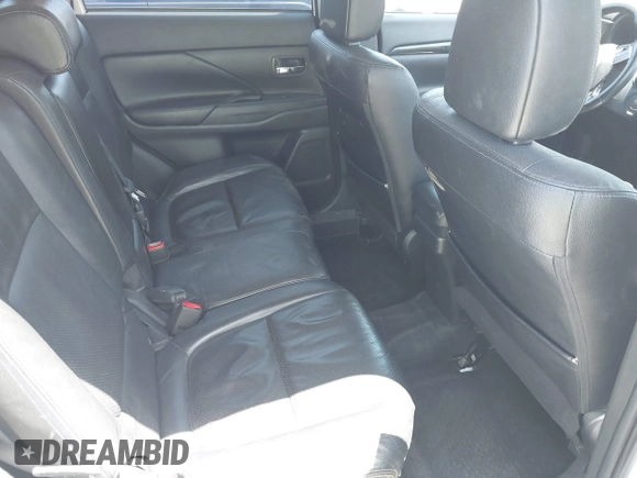 2018 Mitsubishi Outlander SE with VIN JA4AD3A36JZ061024, listed as a IAAI auction lot 42281627 with 245,456 mi miles and . Bid and sale history available at DreamBid. Image 8.