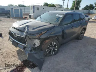 2021 Toyota Highlander XLE with VIN 5TDGZRAHXMS521419, listed as a Copart auction lot 59068364 with 44,634 mi miles and Salvage title. Bid and sale history available at DreamBid. Image 1.