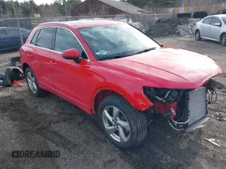 2020 Audi Q3 Premium with VIN WA1AECF32L1001684, listed as a IAAI auction lot 41810164 with 33,374 mi miles. Bid and sale history available at carsss.com. Image 1.