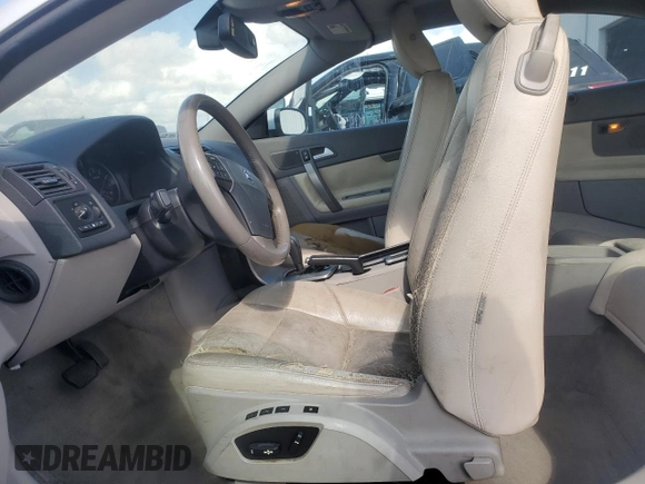 2009 Volvo C70 z VIN YV1MC67229J075397, wystawiony jako Copart lot #53624505 z przebiegiem 201 894 mil mil oraz Szkoda całkowita • Salvage title. Historia ofert i sprzedaży dostępna na DreamBid. Obrazek 7.