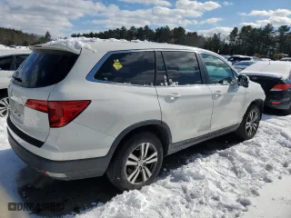2018 Honda Pilot EX-L with VIN 5FNYF5H50JB003868, listed as a Copart auction lot 43184505 with 108,501 mi miles and Salvage Title. Bid and sale history available at carsss.com. Image 3.