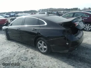 2019 Chevrolet Malibu LT with VIN 1G1ZD5STXKF162579, listed as a IAAI auction lot 38336868 with 1 mi miles. Bid and sale history available at carsss.com. Image 3.