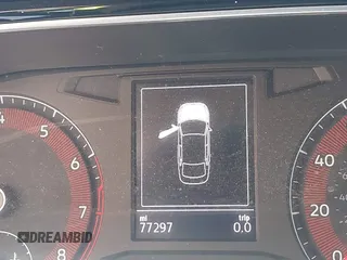 2019 Volkswagen Jetta S z VIN 3VWC57BU7KM188438, wystawiony jako IAAI lot #42183578 z przebiegiem 77 297 mil mil oraz . Historia ofert i sprzedaży dostępna na DreamBid. Obrazek 13.