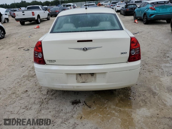 2008 Chrysler 300 LX with VIN 2C3LA43RX8H327674, listed as a Copart auction lot 74428474 with 40,559 mi miles and Salvage Title. Bid and sale history available at carsss.com. Image 6.