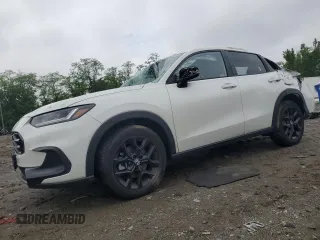 2024 Honda HR-V Sport z VIN 3CZRZ2H51RM711011, wystawiony jako Copart lot #57169815 z przebiegiem 17 347 mil mil oraz Szkoda całkowita • Salvage title. Historia ofert i sprzedaży dostępna na DreamBid. Obrazek 1.