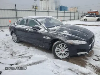 2016 Jaguar XF 35t Premium z VIN SAJBD4BV6GCY11860, wystawiony jako Copart lot #41879565 z przebiegiem 42 304 mil mil oraz Szkoda całkowita • Salvage title. Historia ofert i sprzedaży dostępna na DreamBid. Obrazek 4.