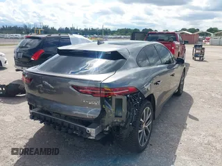 2019 Jaguar I-PACE HSE with VIN SADHD2S19K1F74478, listed as a IAAI auction lot 40395586 with 40,220 mi miles. Bid and sale history available at carsss.com. Image 6.