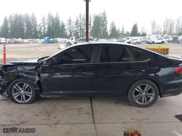 2020 Volkswagen Jetta S with VIN 3VWN57BU6LM082993, listed as a IAAI auction lot 41890614 with 83,515 mi miles. Bid and sale history available at carsss.com. Image 15.