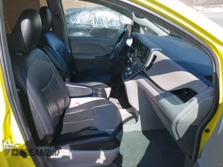 2017 Toyota Sienna LE Auto Access Seat с VIN 5TDKZ3DCXHS862073, выставлен на аукционе IAAI как лот 42328653 с пробегом 183 126 миль миль и . История ставок и продаж доступна на DreamBid. Изображение 5.